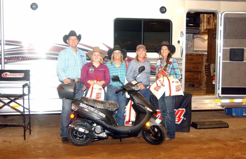 Barrel Bash & Transwest Futurity Guthrie OK April 14-16, 2017 - Tres ducks in a row won 2nd on the first go and fourth in the average Leap of Fame won 5th in the average