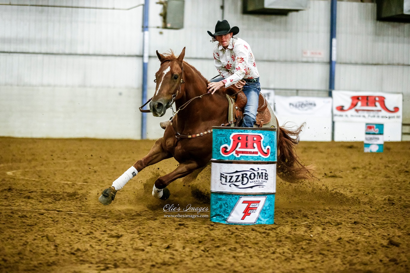 SR Moonlites On Fire in the first go of the 2016 Fizz Bomb Classic Futurity